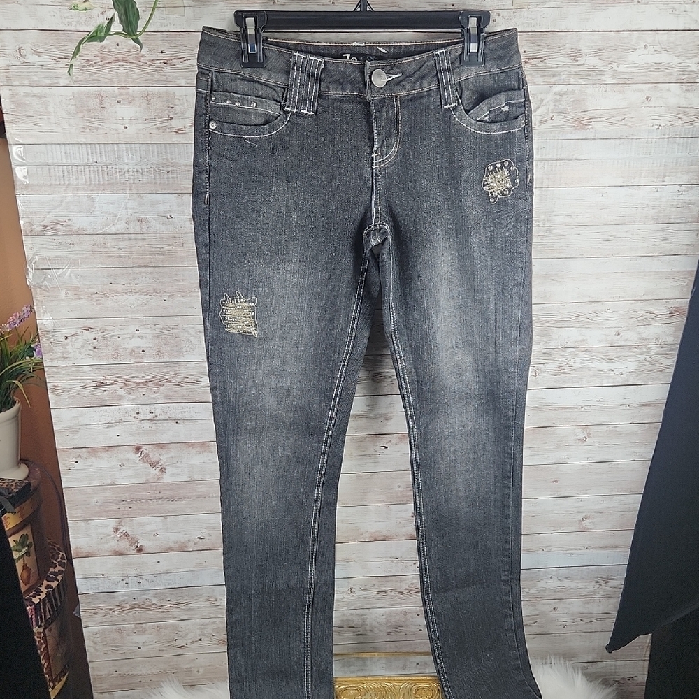 Z2 JeansB, lack Distressed Straight Leg Jeans, Inseam 31", L 39", Waist 32",Sz9 - Picture 2 of 8
